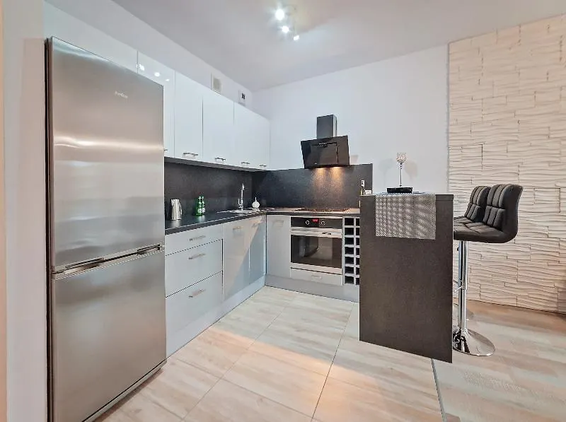 Apartamenty Design Centrum-Garbary Street Poznań